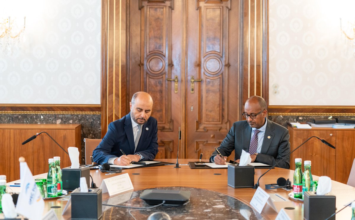 TheOPECFund's tweet photo. JUST IN! 📢 Our DG Dr. Abdulhamid Alkhalifa and @AdmassuTadesse, President Emeritus and Managing Director of the #TDBGroup, signed a US$30m loan to support infrastructure projects in eastern & southern Africa. 🤝
More info ➡️ https://t.co/LHTUBj7ZYg https://t.co/DRn6wKUZq1