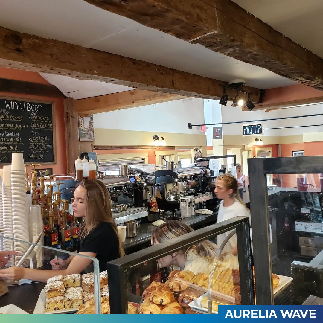 nuovasimonelli's tweet photo. Today we are in Kennebunk, Maine discovering how @morningsinparis make customers try a great experience. 2x #AureliaWave are the perfect allies, offering quality #coffeebased drinks at high workflow!
Look how their machines perfectly fit the location!
📸 credits: @LucasRoasting https://t.co/raCVbPkQbh