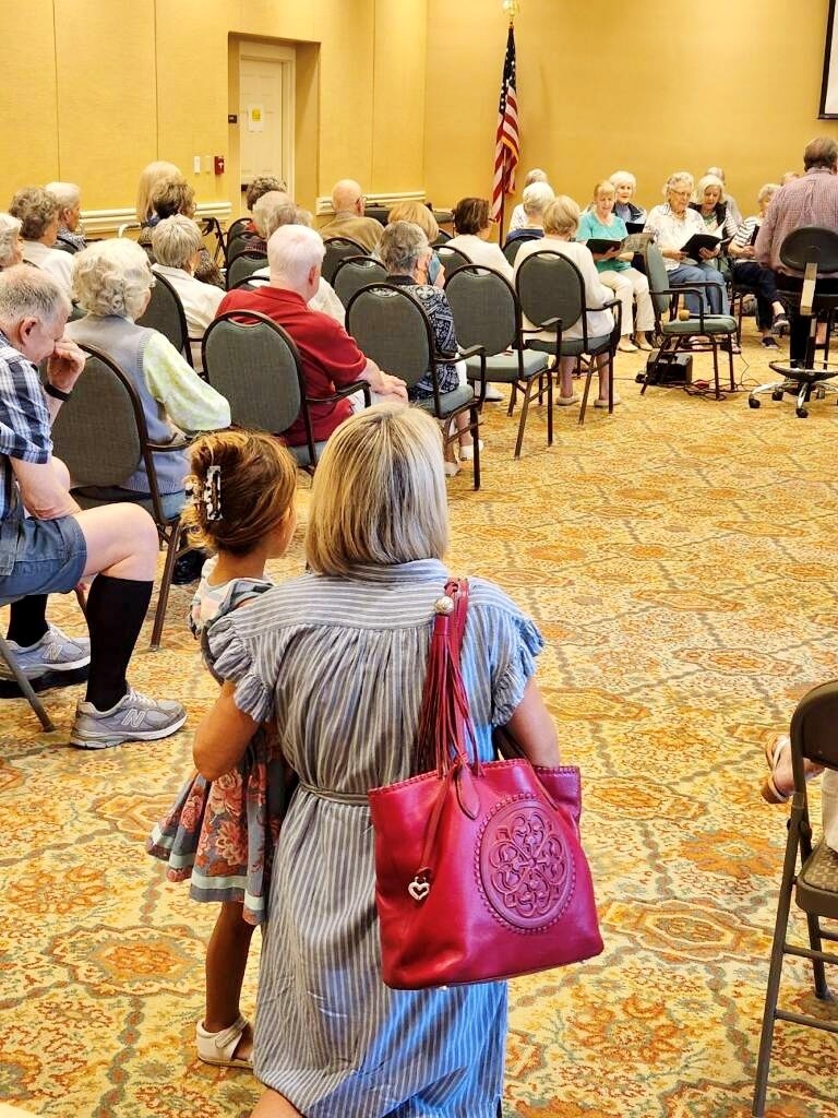 We ❤ our Menger Singers! The #choir at our #IndependentLivingCommunity keeps us entertained with wonderful performances! 🎶

We've heard singing in a choir is cheaper than therapy, healthier than drinking, &amp; more fun than working out! 😉 

#SeniorLiving #OlderAdults #latxstrong