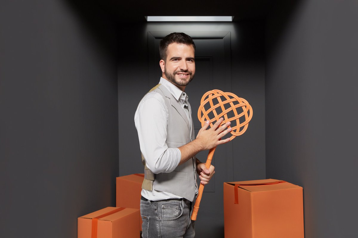 🌍 Un refugi des d'on mirar el món

Ricard Ustrell assumeix la franja del dissabte a la nit. El 17 de setembre, comença "Col·lapse".

🗣️ Un talk show amb música i humor pels defensors del sentit comú, el medi ambient i la cultura!

#UsEstàvemEsperant 

👉 ccma.cat/tv3/aixi-sera-…