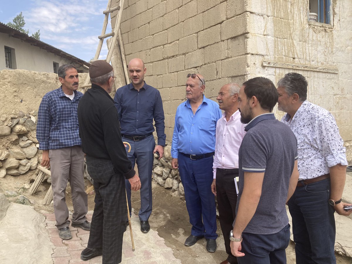 ipekyolu_van's tweet photo. 📍ORTANCA 

Durmak Bilmeyen AK Gençlik 💪🏻

Hane ziyaretleri gerçekleştirip talepler doğrultusunda istişarelerde bulunduk.

İlçemizin neresinde ihtiyaç varsa İpekyolu Gençliği orada👍🏻 https://t.co/LCZCVVKnLq