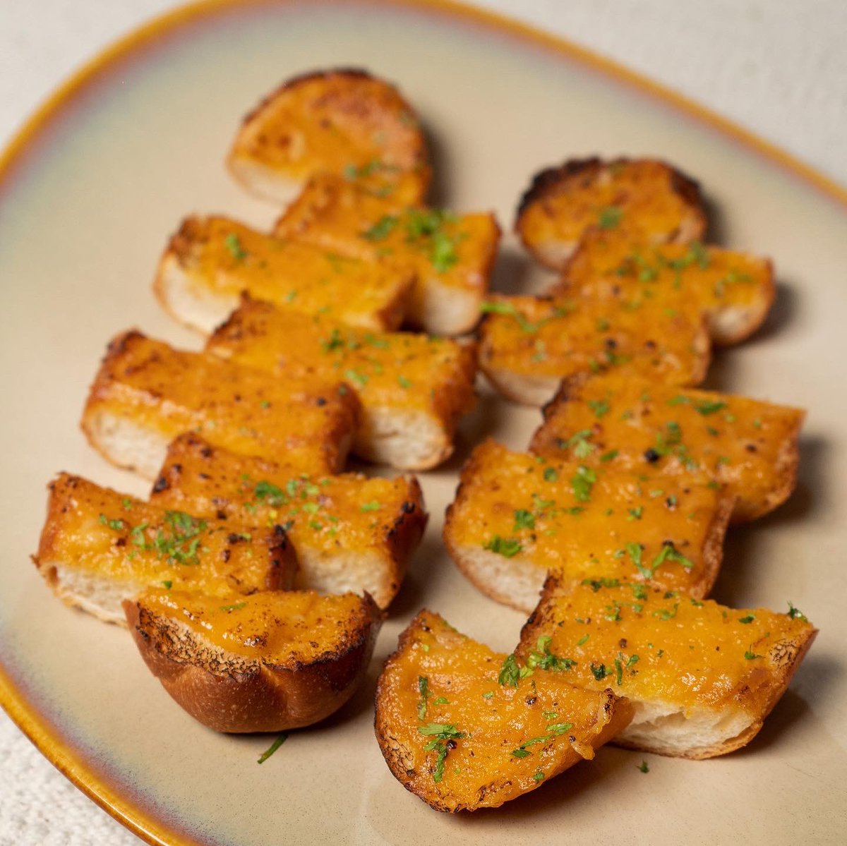 Garlic Bread 

#lyre #foodlover