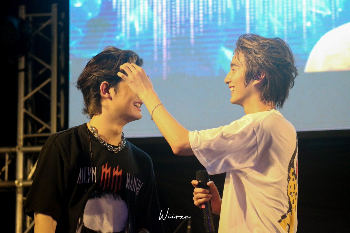 wiirxn's tweet photo. ผมไม่ได้ยุ่ง ผมหล่อ
#NiceATLAS #TadATLAS
#ATLAS_th
#ATLASxmonstr
#MonstrConcertFest https://t.co/7s29BcZYA2