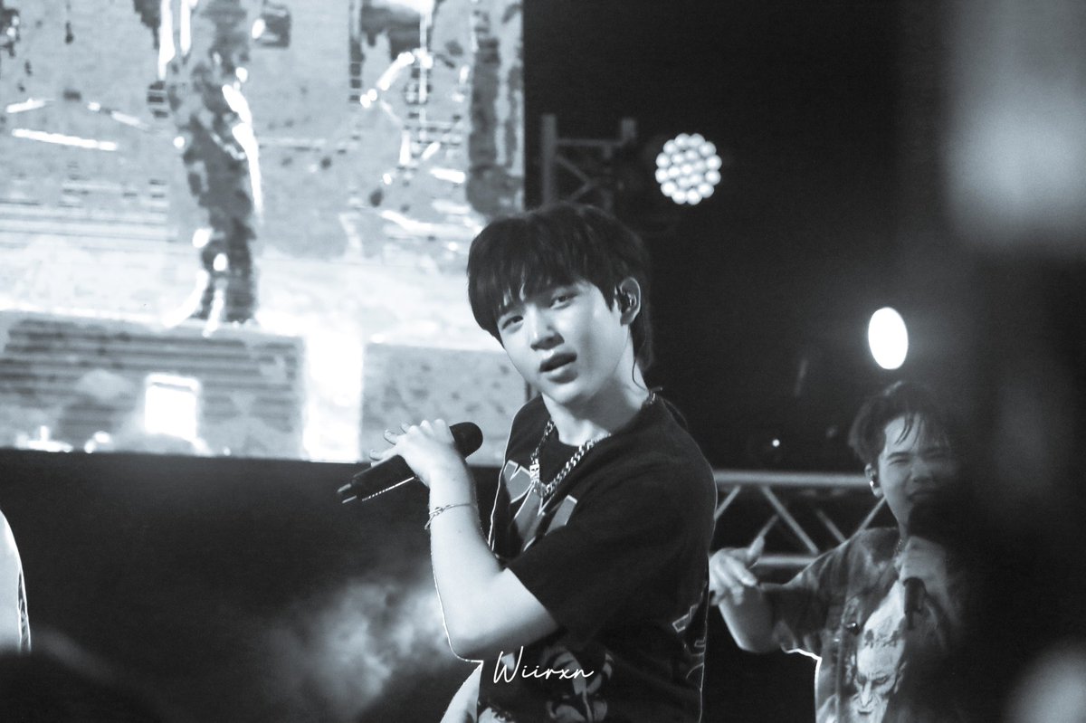 wiirxn's tweet photo. lonely lonely ~
#PoomATLAS
#ATLAS_th
#ATLASxmonstr
#MonstrConcertFest https://t.co/B6MKauuN57