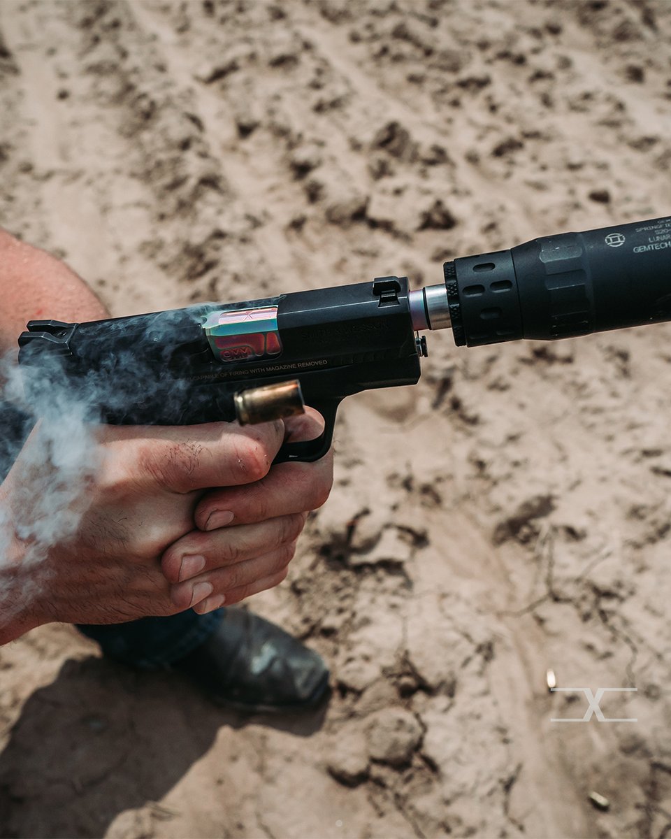 Faxon_Firearms's tweet photo. 🤫 🛡️ Suppressed M&P #Shield vibes coming in hot!
https://t.co/VJgU3bfkAh
#FaxonFirearms #Faxon #firearms #SmithandWesson #MandP #shieldplus #subcompact #suppressed #EDC #everydaycarry #shootingrange #outdoors #familybusiness #manufacturing #machining #engineering #actionshot https://t.co/NlbYIIiJHT
