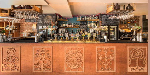 Tagpassiton's tweet image. We love @TheFontChorlton - it&apos;s a proper home-from-home (only with better food). Cocktails, craft beers and lots of treats too... Get 10% off Monday to Friday