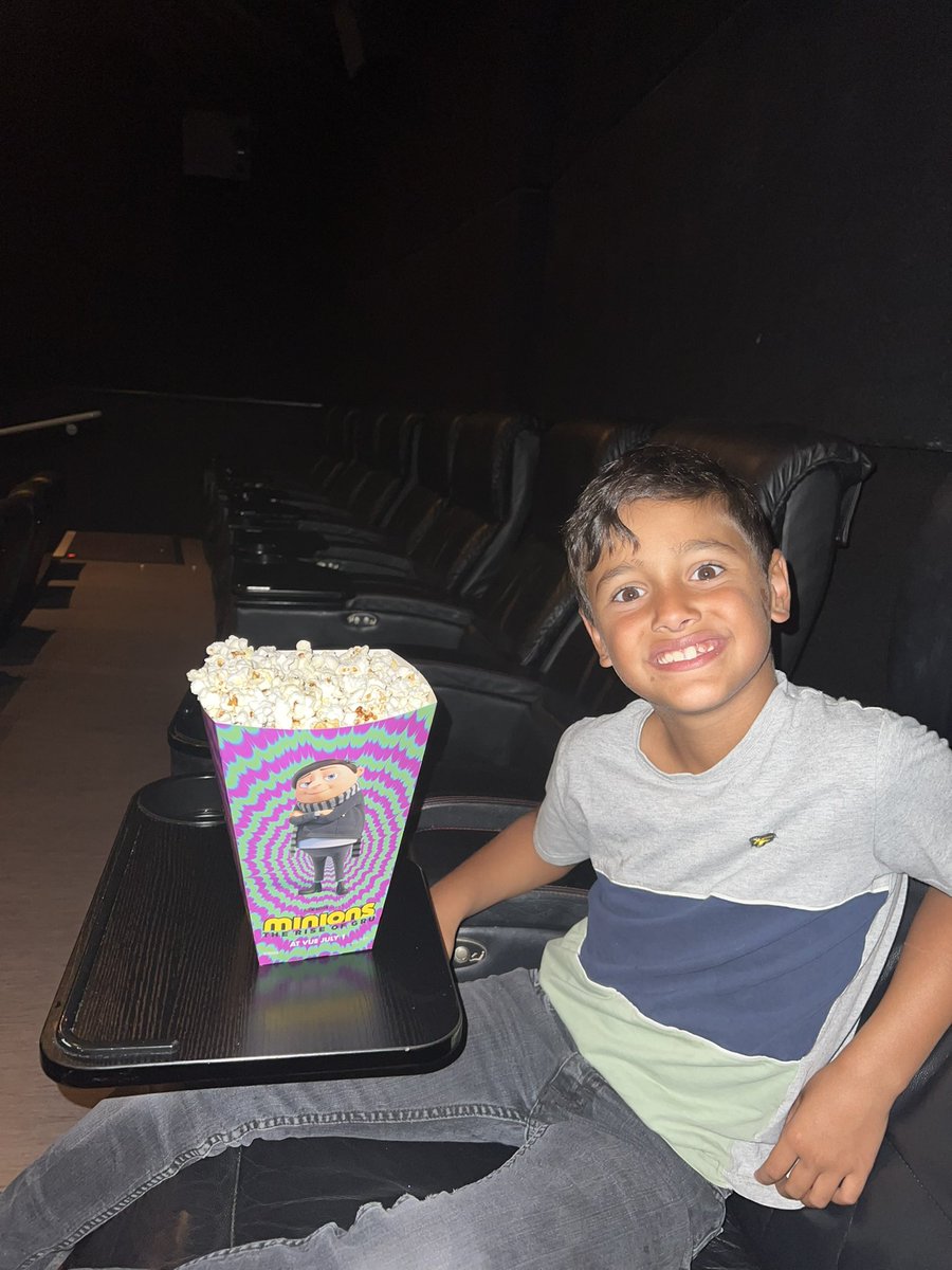 JadeBWilliams's tweet photo. Last day of the school holidays and an 8th Birthday calls for only one thing… watching @SteveCarell on the big screen! Happy Birthday to my middle man cub. We love you, Baxter @vuecinemas #Minions2 https://t.co/JUY23Bm6mw