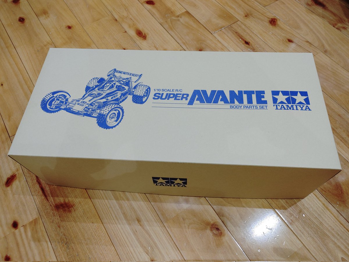 RC_5105's tweet photo. スペアボディの着弾を確認✋
こいつの新たな可能性にかけてみたいんだ……　

良しっ❗塗るぞ‼️
#タミヤ　#TD4 　#塗装 https://t.co/45OS5HePbk