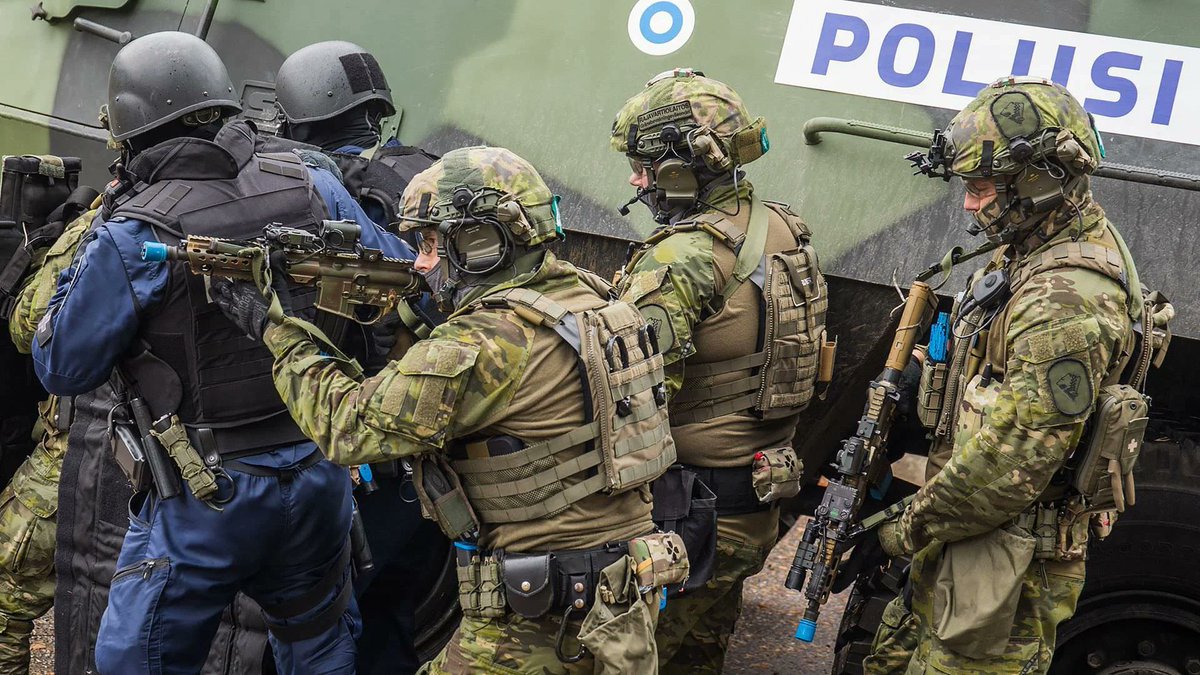 Multicam Tropic in use by Finnish SOF

1. UTJR Special Jaegers
2. Special Operations Detachment (ETO)
3. Border Guard - 5th Special Intervention Unit