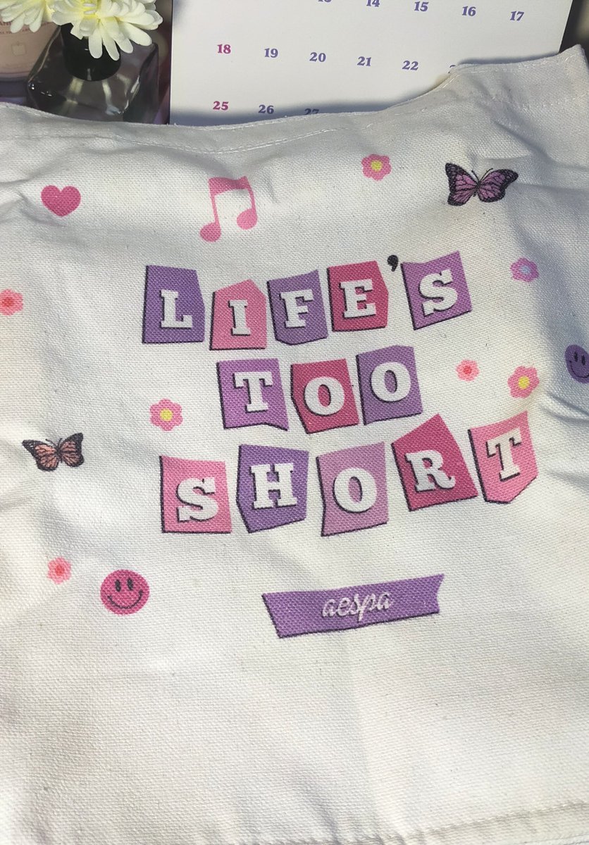 jillianscart's tweet photo. 𓈈 𓂃 𓈒 #jcartmails 

𓂋𓈒 hiii @cIoudclub the items arrived to me! thanks for packing it safely, it's vv pretty ♡  

🛒: #cloudclubmail https://t.co/eqaMSIIOCg