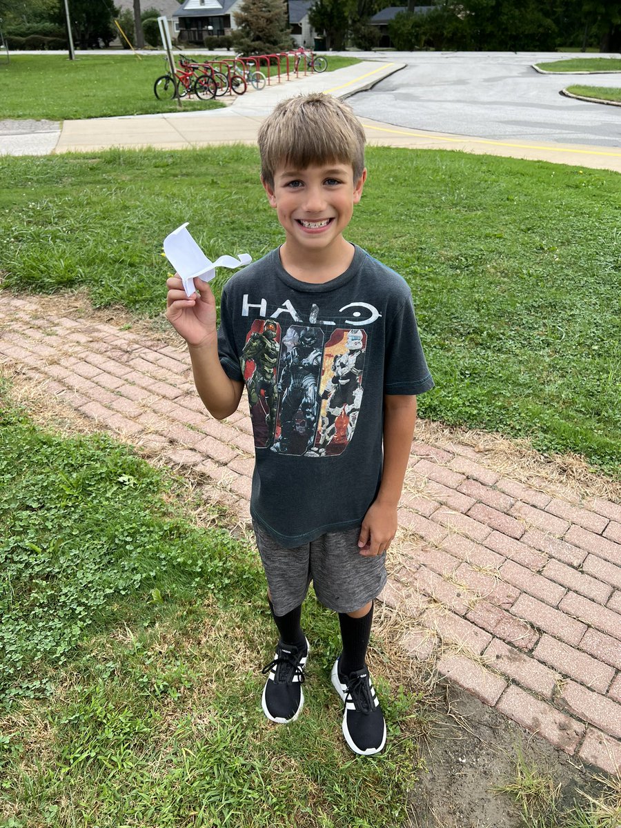 After reading “Miss Nelson is Missing!” We were shocked the kids threw paper airplanes in the classroom. So we decided to have a paper airplane contest outside!✈️ @MortonPRIDE