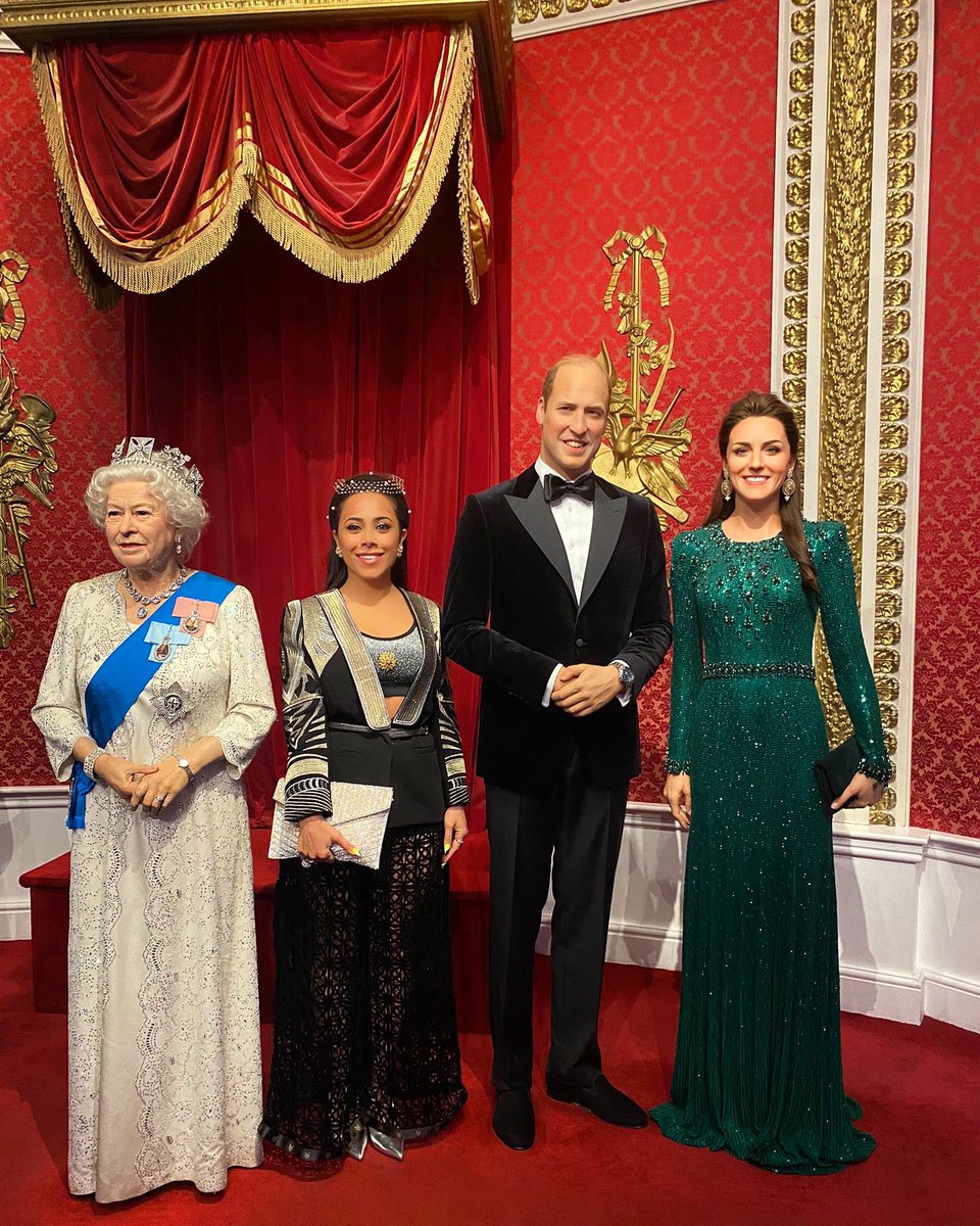 Samira1Ebrahimi's tweet photo. What a beautiful night! ✨
Thank you very much for inviting us @madametussauds 🇬🇧
.
.
.
Full set @Samira1Ebrahimi 👌🏼
Available to buy at @HBcancerUK https://t.co/io3PBV7Bjw