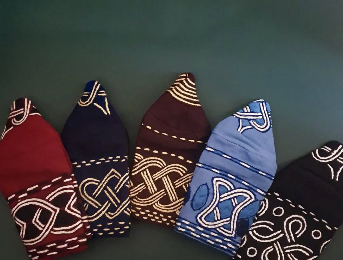 Rayo20171's tweet photo. Happy September!!!!   **24hrs Sales!!!!!
Get any 2 of your fav Royal Cap (FilaIjebu) design @ #12k #MYBIS 💃😍 https://t.co/Zg8UtvOt8F