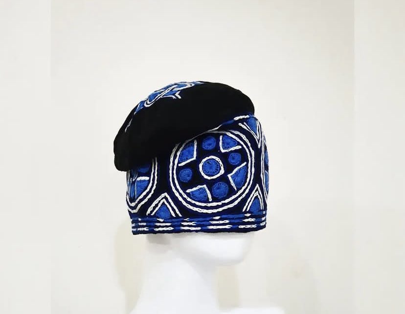 Rayo20171's tweet photo. Happy September!!!!   **24hrs Sales!!!!!
Get any 2 of your fav Royal Cap (FilaIjebu) design @ #12k #MYBIS 💃😍 https://t.co/Zg8UtvOt8F