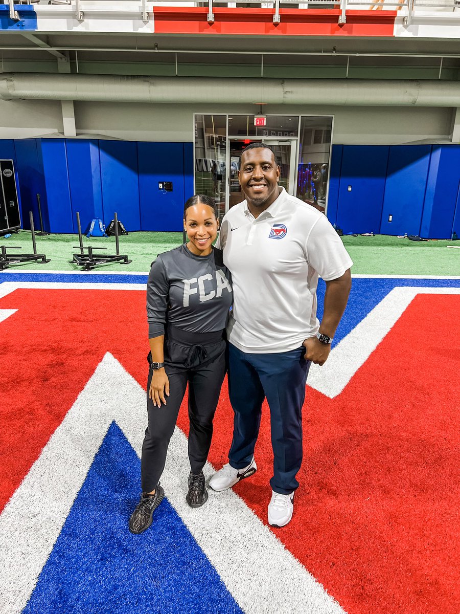 SMUFCA's tweet photo. 1st Kickoff Huddle/Timeout is in the books!! Feels so good to gather again. Thank you for coming out this last night! We can’t wait to see what God does in you and through you this semester!!
#mustangsunited #smufca #smuaia #smumustangs https://t.co/pxuK5jV1N6