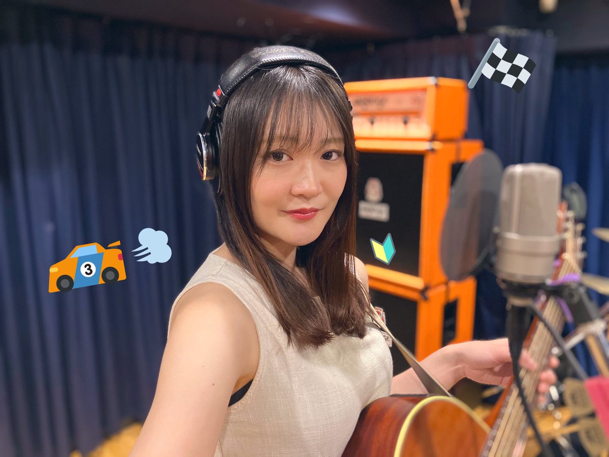 nenecolorfully's tweet photo. #連続アップロード
nene colorfully企画
【今聴くべきネネカラ発信祭♡】

〜第137弾〜
「MONEY」 / #浜田省吾 cover.
▶︎ https://t.co/nA3RG3YyYo

youtubeアップしました🍠
ご無沙汰してます🥹
是非聞いてね！

#ネネカラ #弾き語り #一発録り #ヘッドフォン #guitar #動画 #カバー #ノースリーブ https://t.co/vipAgpnKk3