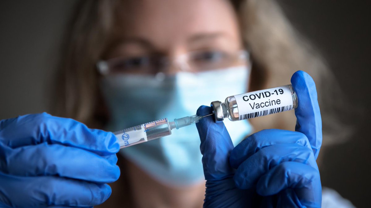 GiancarloDeRisi's tweet photo. C'è chi minaccia di qua, chi insulta di là con l'anatema finale che di tutte le magagne, dagli effetti #avversi dei #vaccini al #greenpass, "il #regime ne dovrà rispondere". Certo, eccome no! Perché finora sono stato a vedere: non è successo niente. Cioè questi non #pagano mai! https://t.co/2OaHcT7s41