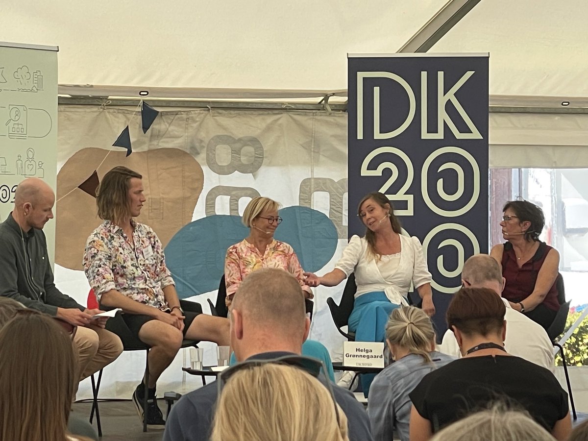 Spændende budskaber ift bedre arealanvendelse på #klimafolkemøde med bl.a.  ⁦⁦<a href="/concitoinfo/">CONCITO</a>⁩ ⁦<a href="/Realdaniadk/">Realdania</a>⁩ som ⁦@kommunerne er enig i⁩ 
👉 staten skal koordinere bedre på tværs af fagministerier                        👉 mere fokus på landdistriktsudvikling