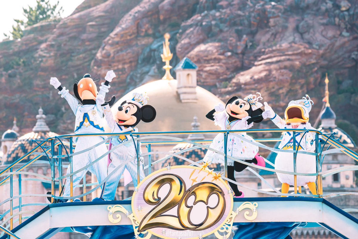 fantasia7o1's tweet photo. ディズニーシー20周年もあと2日！！
#東京ディズニーシー https://t.co/3rSxvRlekw
