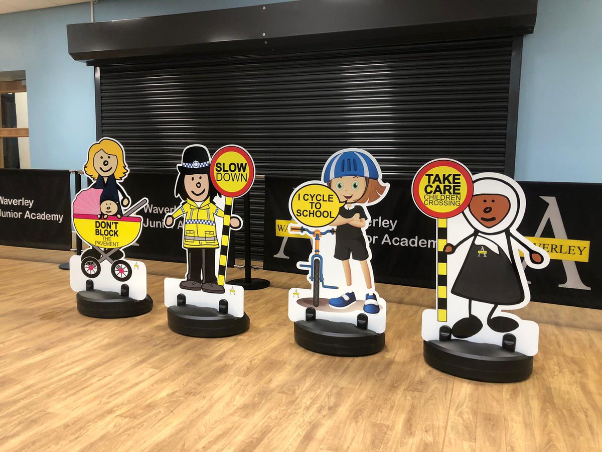 School_RdSafety's tweet photo. As #Schools return the #ParkingBuddies will be back on duty making sure everyone #Drives and #Parks sensibly to help protect the #Children #SlowDown #DontParkOnZigZags or #YellowLines
#No2Idling #SwitchOffYourEngine when you’re stopped for more than 10 seconds #RoadSafety https://t.co/m1oK9DDkK6