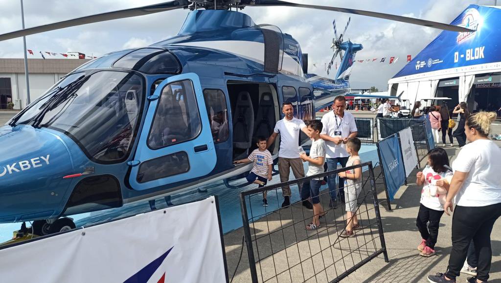 carsambamem's tweet photo. İlçemiz Helvacalı Şehit Samet İlkokulu öğrencilerimizin öğretmenleriyle birlikte gerçekleştirdiği #TEKNOFESTKARADENİZ gezisinden kareler … @samsunmem @muratagar60 @MustafaOzdmr55 @yuduf_tanrioven @ademaydemirhot1 https://t.co/LuifxA1dfn