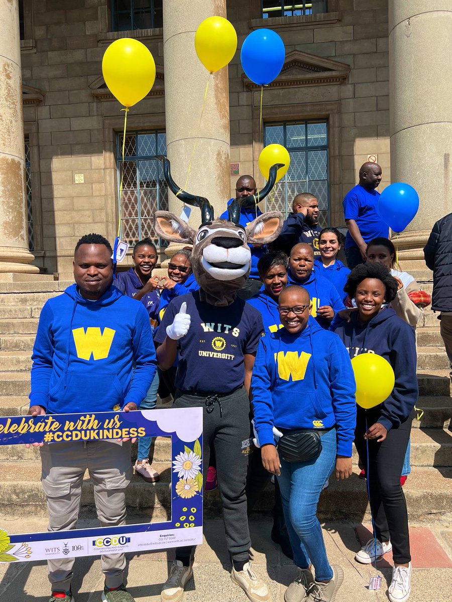 WitsSport's tweet photo. ✨💯 Wits Sport staff celebrating #100DaysOfKindness with the @WitsUniversity Counselling Careers and Development Unit #WitsSport #Wits100 #LoveWitsLoveTheBlues https://t.co/D2LNRVU7lw