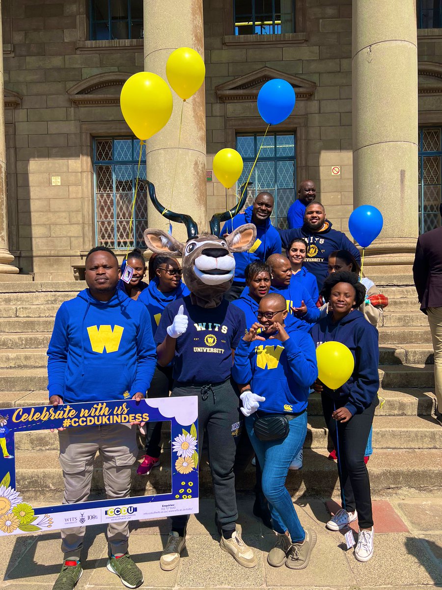 WitsSport's tweet photo. ✨💯 Wits Sport staff celebrating #100DaysOfKindness with the @WitsUniversity Counselling Careers and Development Unit #WitsSport #Wits100 #LoveWitsLoveTheBlues https://t.co/D2LNRVU7lw