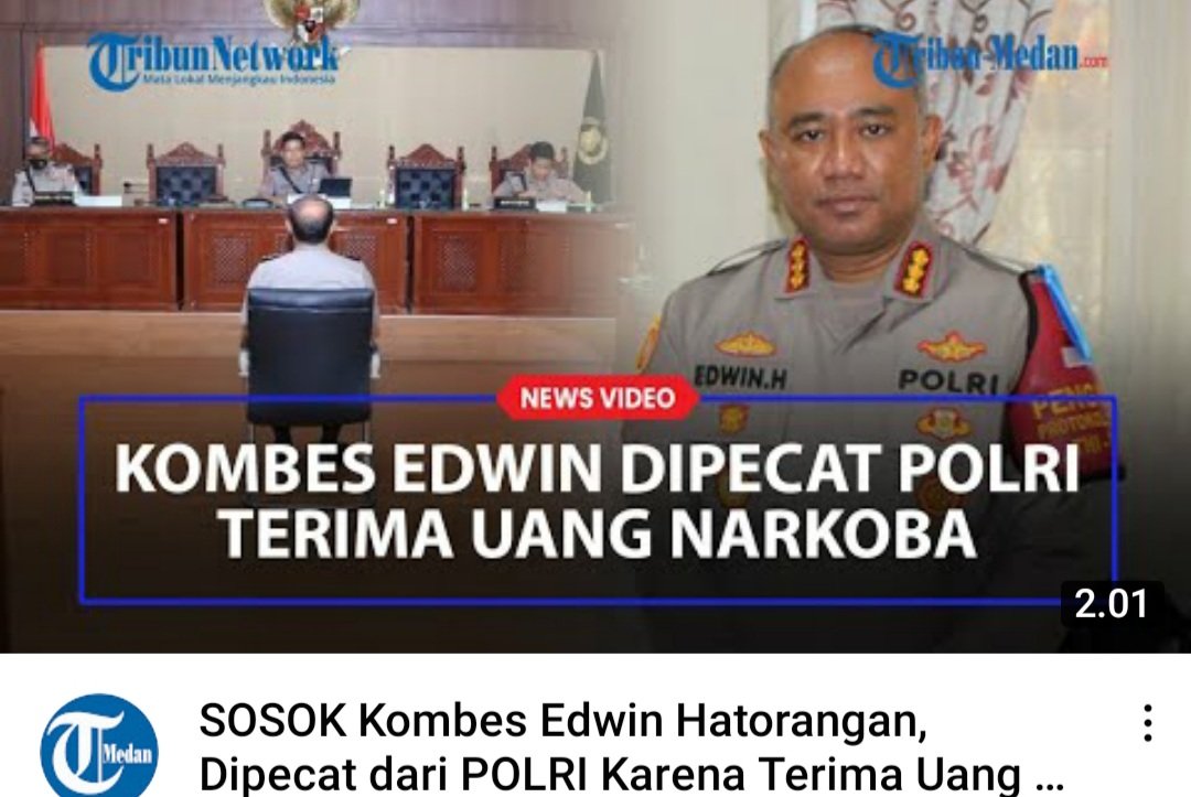 NkriRyan's tweet photo. Nonton ini Bpk.@jokowi lagi dan lagi oknum institusi POLRI bermain di JUDI dan NARKOBA,nggak ada kepikiran pak untuk MELEBUR POLRI di bawah TNI pak.. https://t.co/yJNutD0kCT