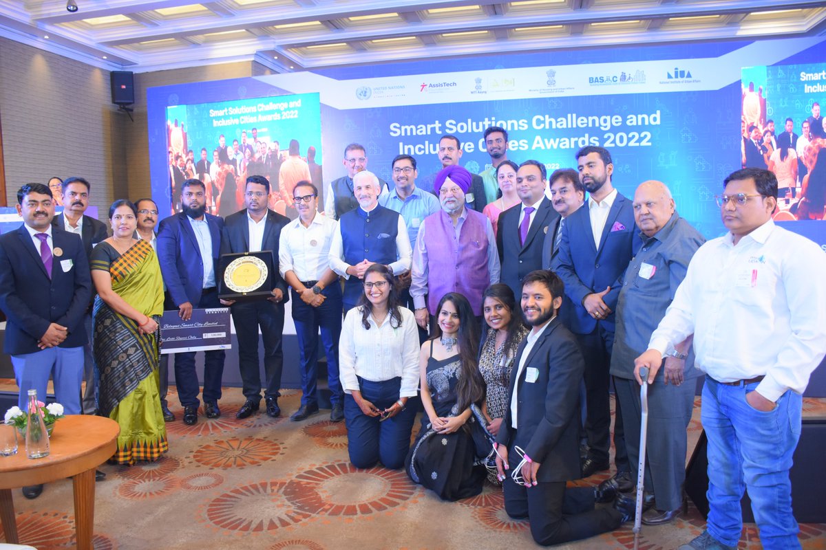 NIUA_India's tweet photo. Felicitation of the 10 winners of the 'Smart Solution Challenge and Inclusive Cities Awards 2022'. 
#BASIIC_NIUA &amp; @UNinIndia congratulate all awardees for their pathbreaking innovations in addressing #accessibility challenges. We wish them the best in their future endeavours. https://t.co/jWeoMCkB5j