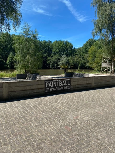 Paintballen's tweet photo. Meer info over het Paintballen? Radio FunX ging u voor! Ze kwamen bij ons op bezoek en maakte een leuke reportage over een dagje Paintball. Klik op de link en luister snel hoe alles in zijn werk gaat bij ons!

https://t.co/FbFS81cAgG 

#paint #paintball #paintballen #uitje https://t.co/V0NsXbXEM1