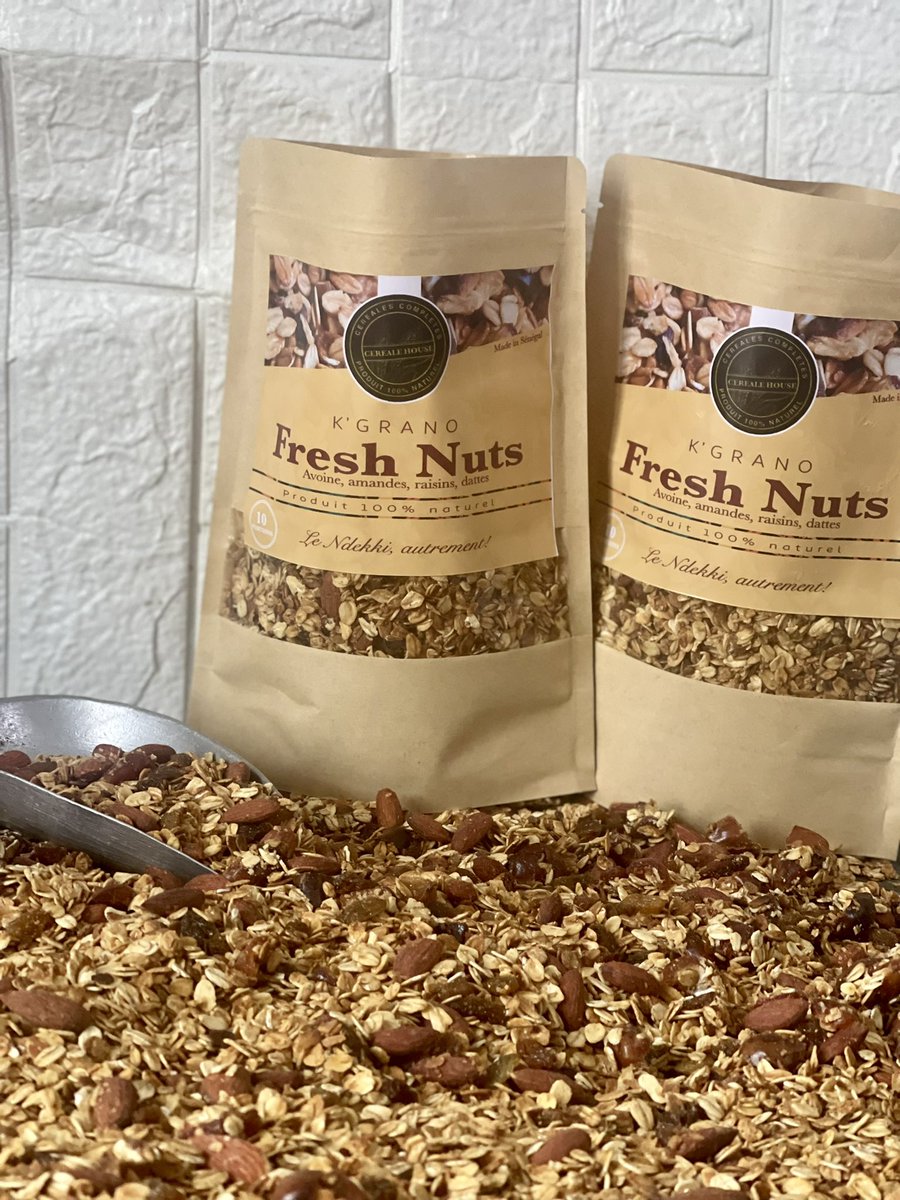 cerealehousesn's tweet photo. It’s #freshnuts production day 🥰
C’est l’un de nos best sellers avec ces morceaux de dattes et des amandes douces, il est tellement bon 🤤 ( c’est pas parce qu’on le produit nak 😂)
Dites nous vous pensez quoi du Fresh Nuts👇🏽👇🏽
.
.
.
#healthyfood #granola #kebetu #madeinSénégal https://t.co/iYBMeuSKtx