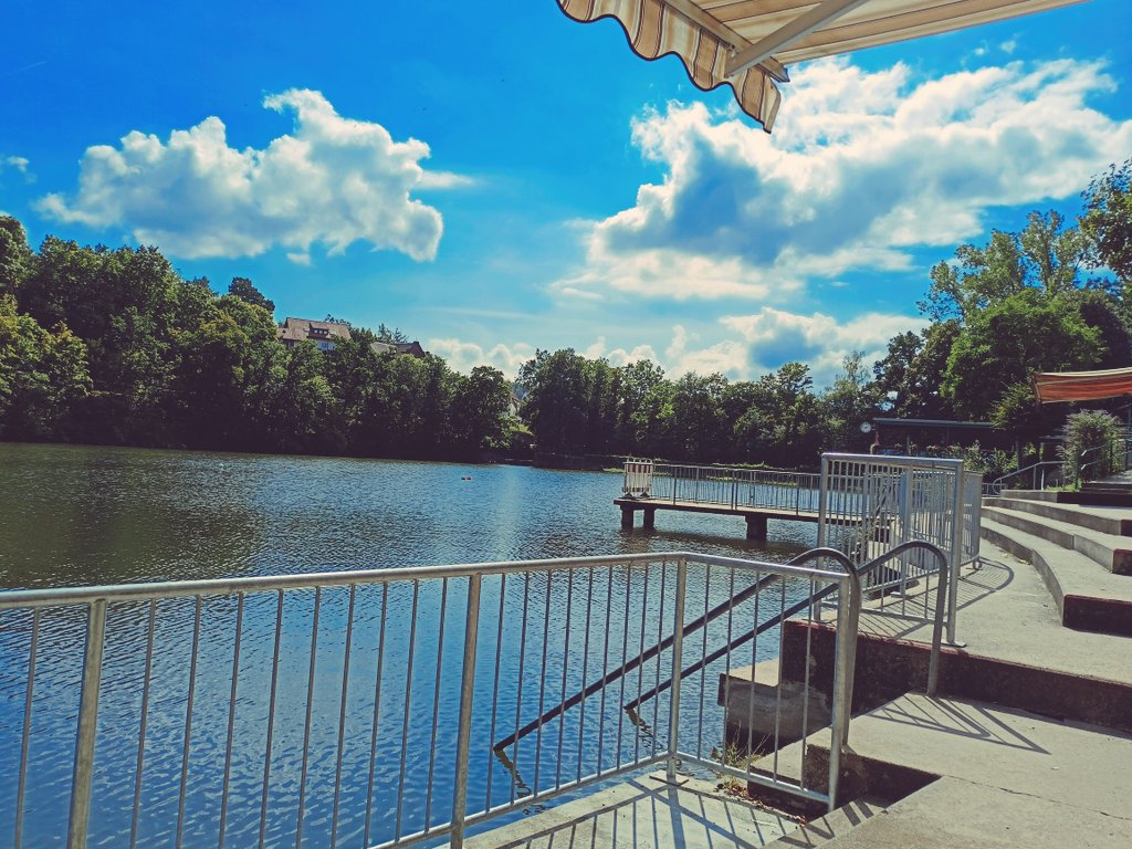 JoGoebel's tweet photo. What a nice day ☀️. #TiefeSee #Enzkreis https://t.co/c2hb1jm3Ra