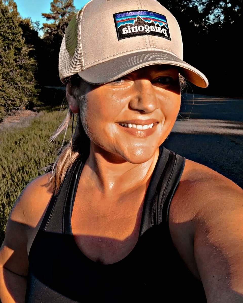 grammergorun's tweet photo. Last night's 3 mile run with a side of hills &amp; gorgeous sunset 🌅 https://t.co/3uqF85mkLl