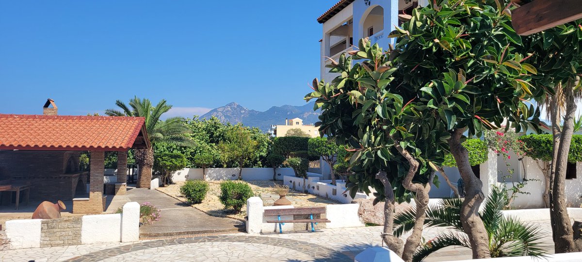 AustinMKerr's tweet photo. The hotel we're staying at in #Greece is beautiful! https://t.co/qJ4NVDikbx