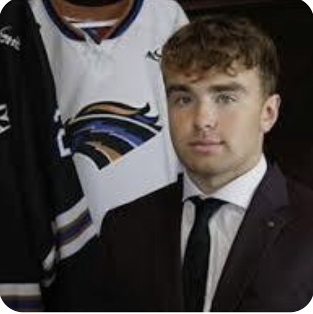 AMC_M_Hockey's tweet photo. Welcome @goAMCATS 2026 Max Pelletier (Rimouski, QC) to @goannamaria Max has played in @TheCCHL @mjhlhockey and most recently @NOJHL for @lumberjacks2017 Max will wear #16 this season! #rowtheboat https://t.co/5ZFrc82L58