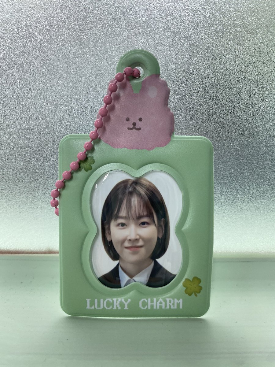 hyenjin85's tweet photo. 서현진 증명사진🤍 #서현진 https://t.co/o2zWH9k2Ok