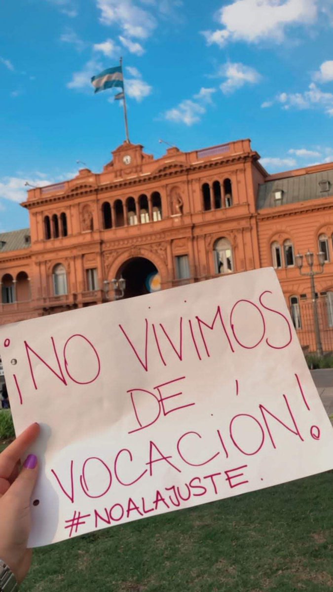 ciinchubelen's tweet image. Esto no es una movida con tintes políticos, esto es un reclamo digno de profesionales de la salud y por los derechos a las personas con discapacidad. No interesa Alberto, ni Cristina, ni Massa. Queremos vivir de nuestro trabajo dignamente.
#BASTA
#discapacidadenemergencia