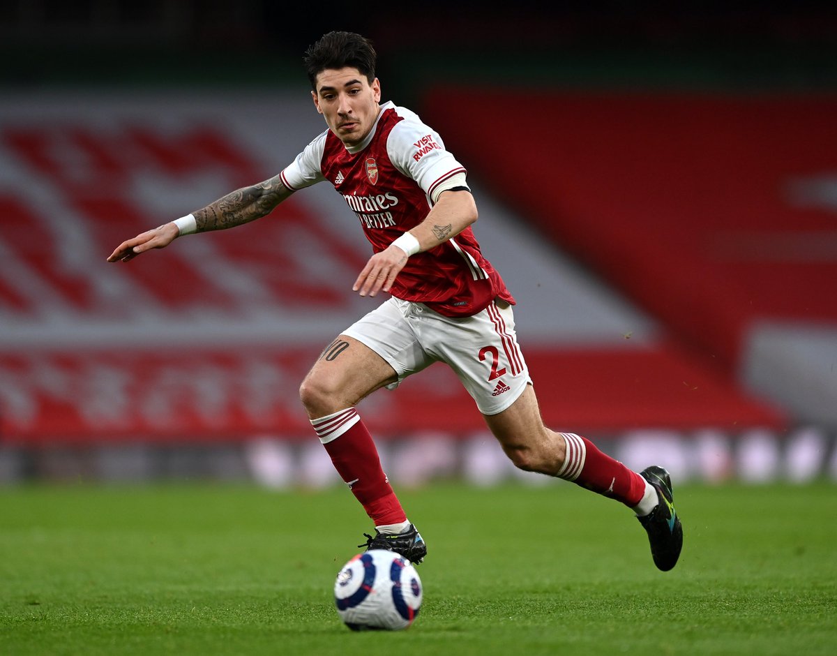 FabrizioRomano's tweet photo. Hector Bellerín has agreed personal terms with Barcelona. Contract now ready — deal only depends on Barça decision now as Arsenal are ready to terminate the contract. 🚨🔴 #FCB #DeadlineDay https://t.co/AAsZcXkS1F