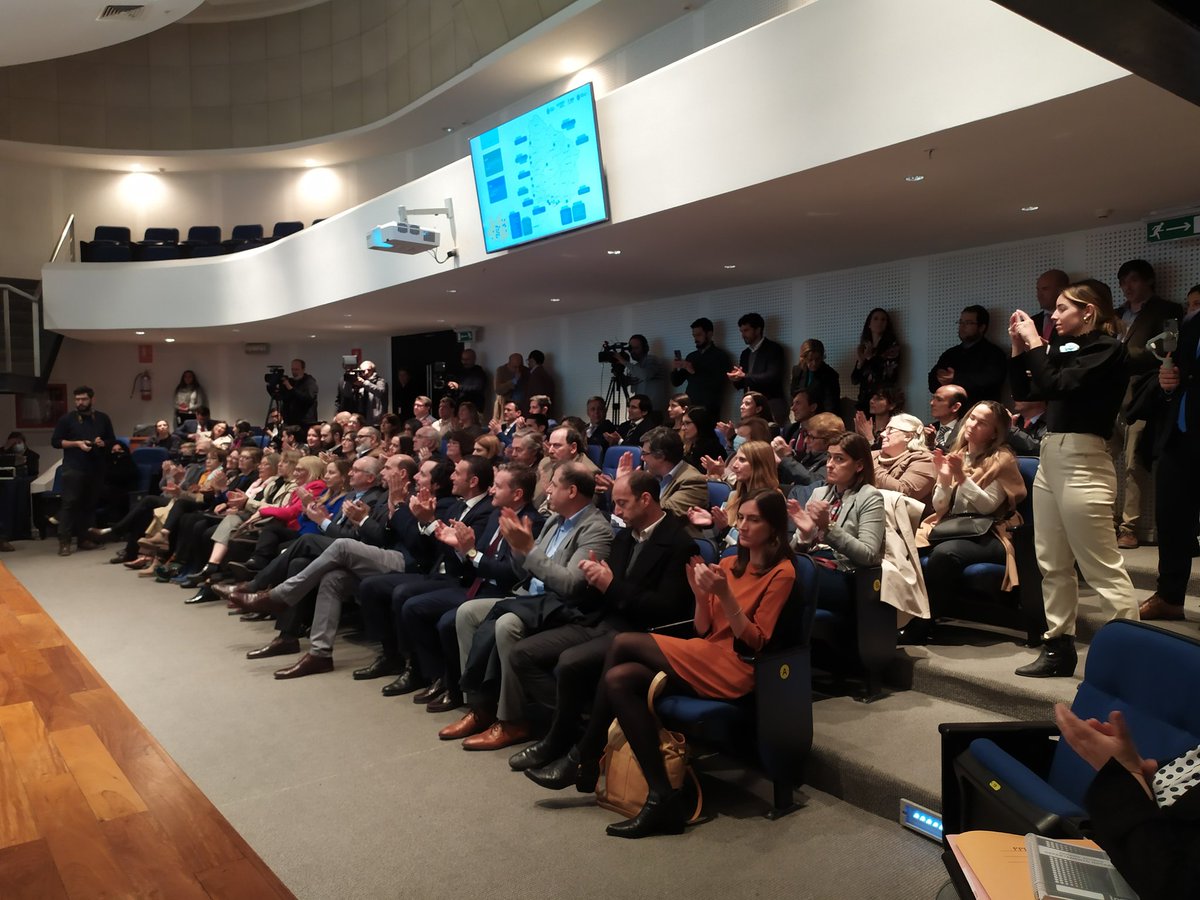 oppuruguay's tweet photo. #AHORA Se está desarrollando, en la Torre Ejecutiva, la firma de contrato de participación público - privada para infraestructura educativa. @laloirazabal @AlvaroDelgadoUy @inau_oficial @ANEP_Uruguay @mef_Uruguay https://t.co/kHjPoZhV1Y