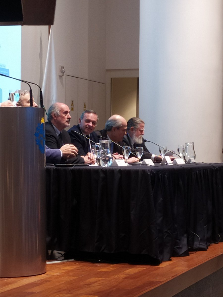 oppuruguay's tweet photo. #AHORA Se está desarrollando, en la Torre Ejecutiva, la firma de contrato de participación público - privada para infraestructura educativa. @laloirazabal @AlvaroDelgadoUy @inau_oficial @ANEP_Uruguay @mef_Uruguay https://t.co/kHjPoZhV1Y