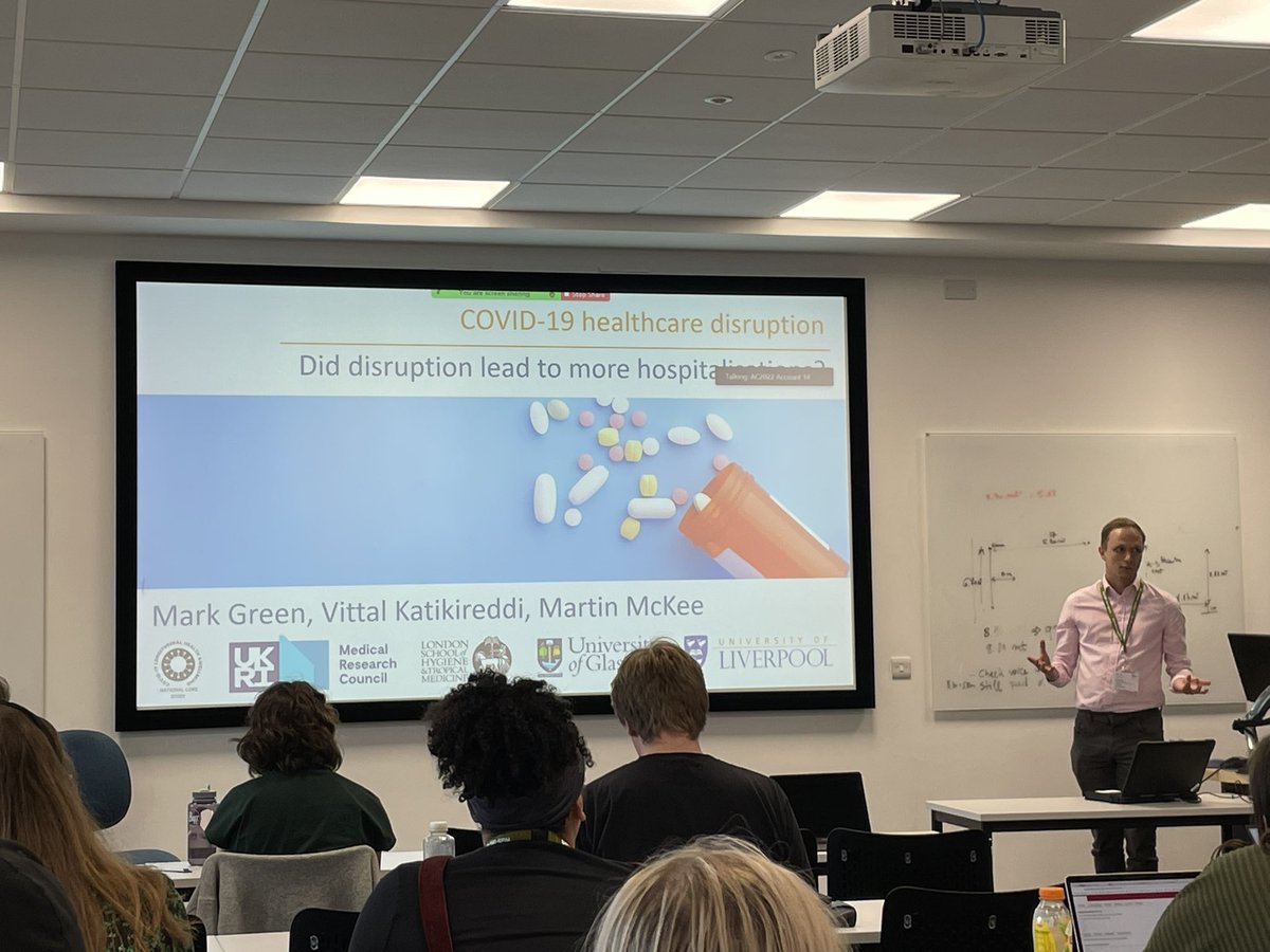 Busy week for <a href="/geodatascience/">GeoDataScience</a> at <a href="/RGS_IBG/">Royal Geographical Society (with IBG)</a>, featuring some very interesting research, class act session chairing and some pretty visualisations @pj_ballantyne <a href="/SianTeesdale/">Siân Teesdale</a> <a href="/Dr_Col_Nieves/">Jeremiah J Nieves</a> <a href="/markalangreen/">Mark Green</a> <a href="/Fcorowe/">Francisco Rowe ✌️</a>