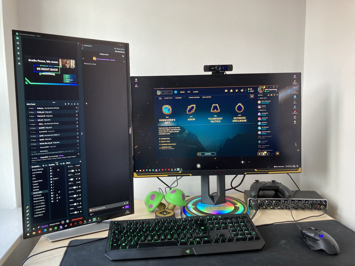 Jannbrkn's tweet photo. Vielen Dank an @PrimeLeague und an @freaks4ugaming für diesen Monitor den ich beim #PrimeLeagueFinale gewinnen durfte. Damit erstmal in die SoloQ! Kommt gerne Vorbei
https://t.co/gCHGutpTk1
#EndlichOffline
#nowayichwilleinkindvondir https://t.co/SdBQZfZK7o