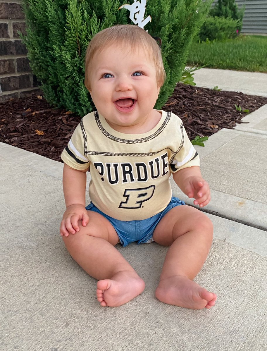 katie_ayersman's tweet photo. Brynnie is ready for some Purdue football! 🚂🏈 https://t.co/5RRBrQTte8