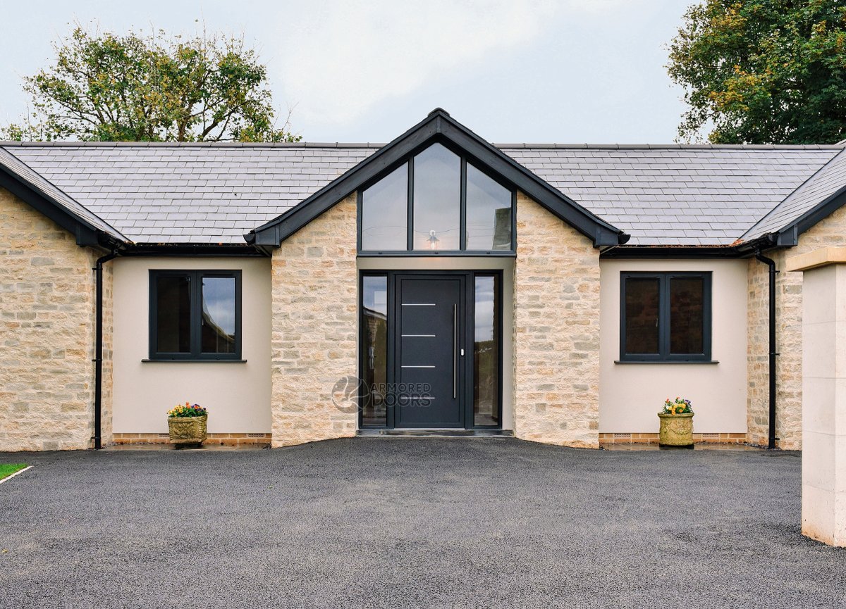 ArmoredDoors's tweet photo. Our superior craftsmanship means that your front security door is designed to be identical to the style you require.
#Security #stylish #Elegant #architecture #defense #frontdoor #safeguarding #armor #protection #steeldoor #contemporary #burglarproof #bulletproof #design #USA https://t.co/WQLUz0nOQx