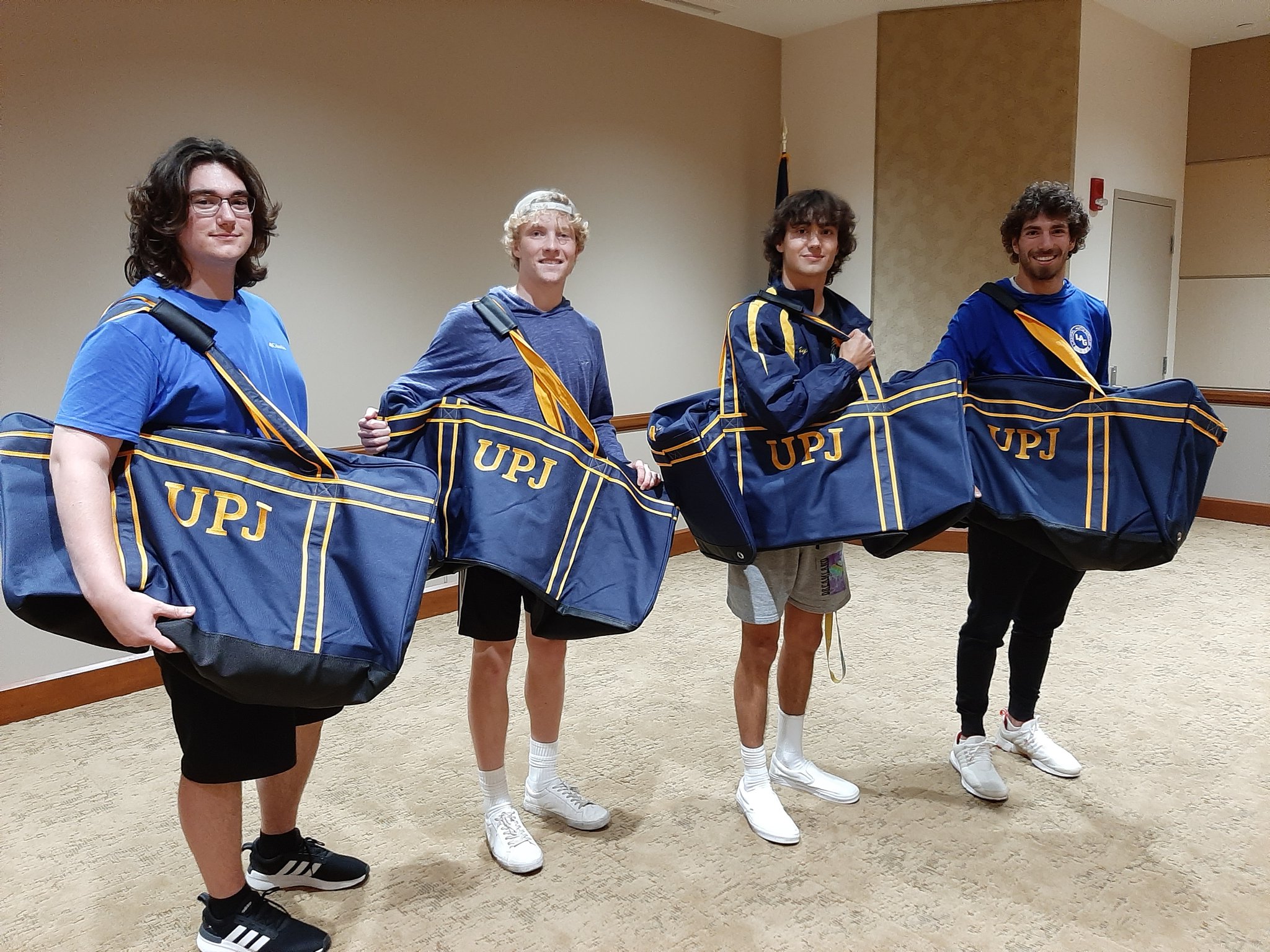 UPJ IceCats (@UPJ_IceCats) / Twitter