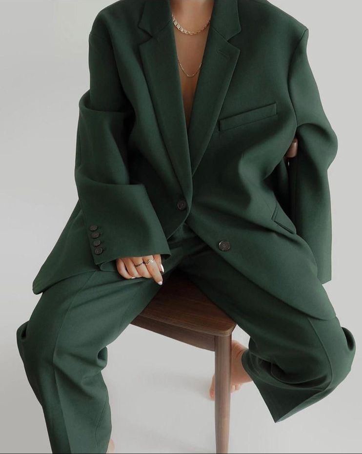 wearetius's tweet photo. gm only to The Frankie Shop for creating this beautiful oversized suit 🌱 https://t.co/tJD9R4lBOu
