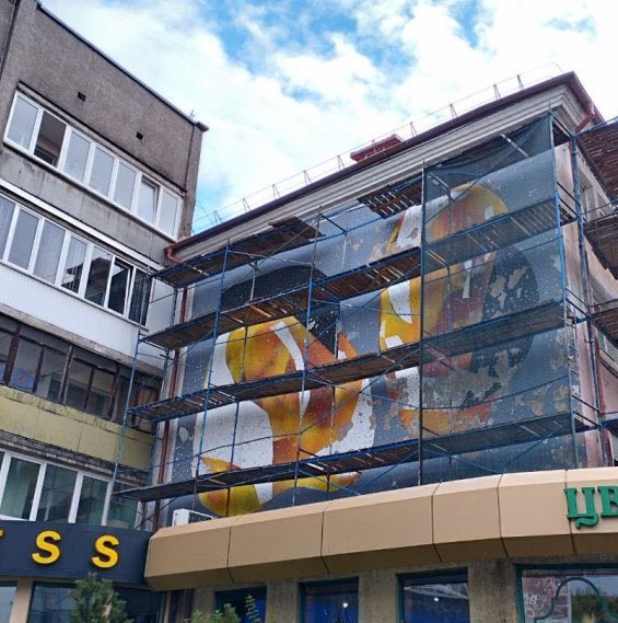 andreyadno's tweet photo. My mural was destroyed just less than a year(. 
So stupid when the municipality hides the fact of renovating a house and allowing artists paint before that. Like art is something not so serious. 
#adno #mural #destroyed https://t.co/B8R9ZtHaeR