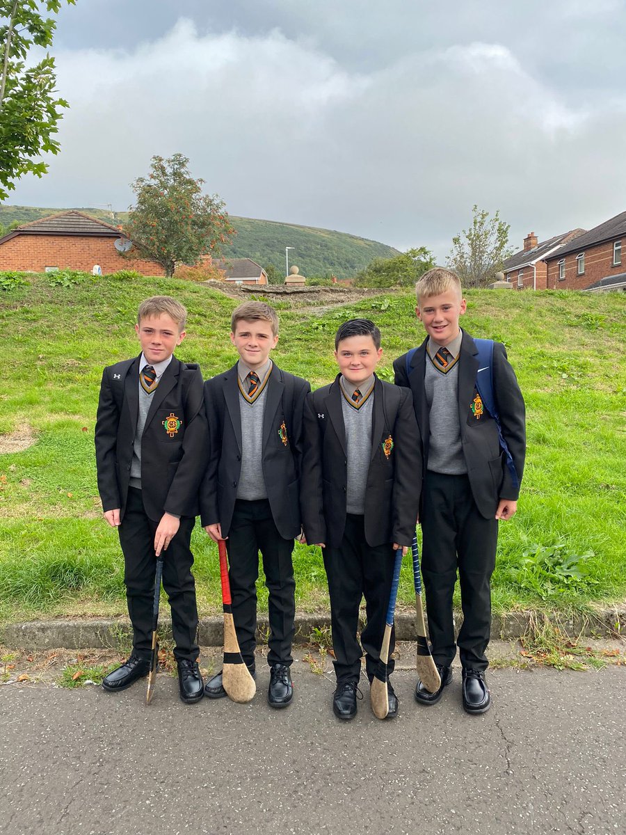 RunsyMumsy's tweet photo. So the #OneClub thing is now the #OneSchool thing as some of the @StPaulsGAC @naomheoinclg &amp; @naomhgall boys start their @STMARYSCBGS journey🟢🟡. Future Mageean winners there 4 sure @nualamackers @dizzydb @Kevgamblefeile https://t.co/ZLkK7JH3lq