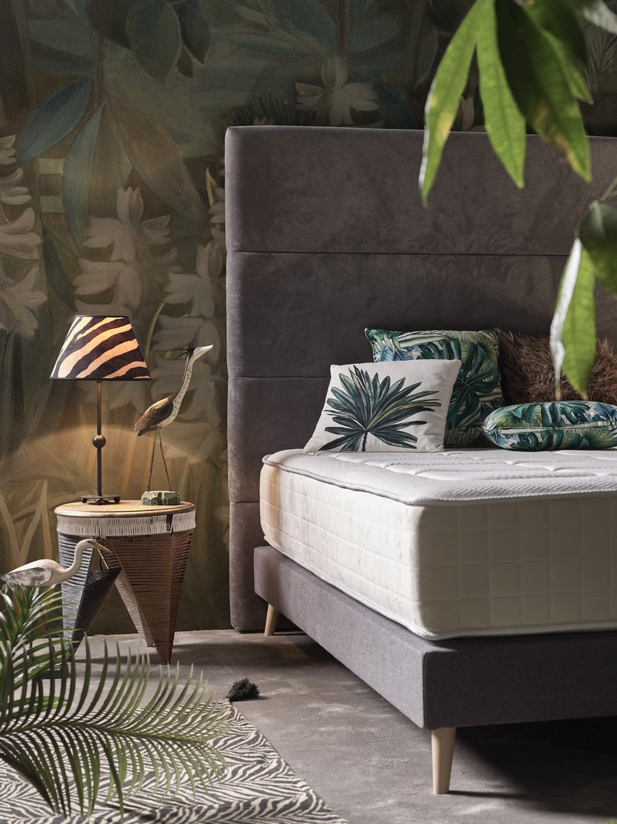 ColchonComodon's tweet photo. Con el #cabecero Grey tu #dormitorio creará un ambiente innovador y moderno, debido a su diseño sofisticado simétrico de líneas rectas y su #confección en un #tapizado extra suave.
  
#comodon #madeinspain #fabricandosueños https://t.co/WlTLgjQRv6