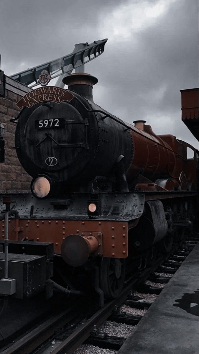 LukeParkinsonxc's tweet photo. ¡Mi primer año de profesor!
#THPR #BackToHogwarts https://t.co/lj3kxGywbh
